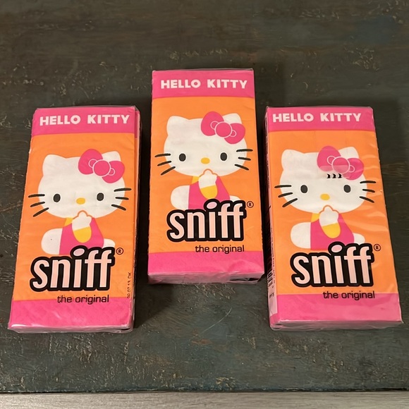 Hello Kitty Sniff Tissues ( 3 packs ) - Picture 1 of 4